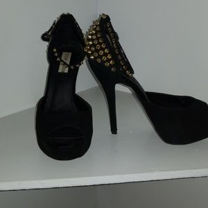 Steve madden suede and gold studded platform heels